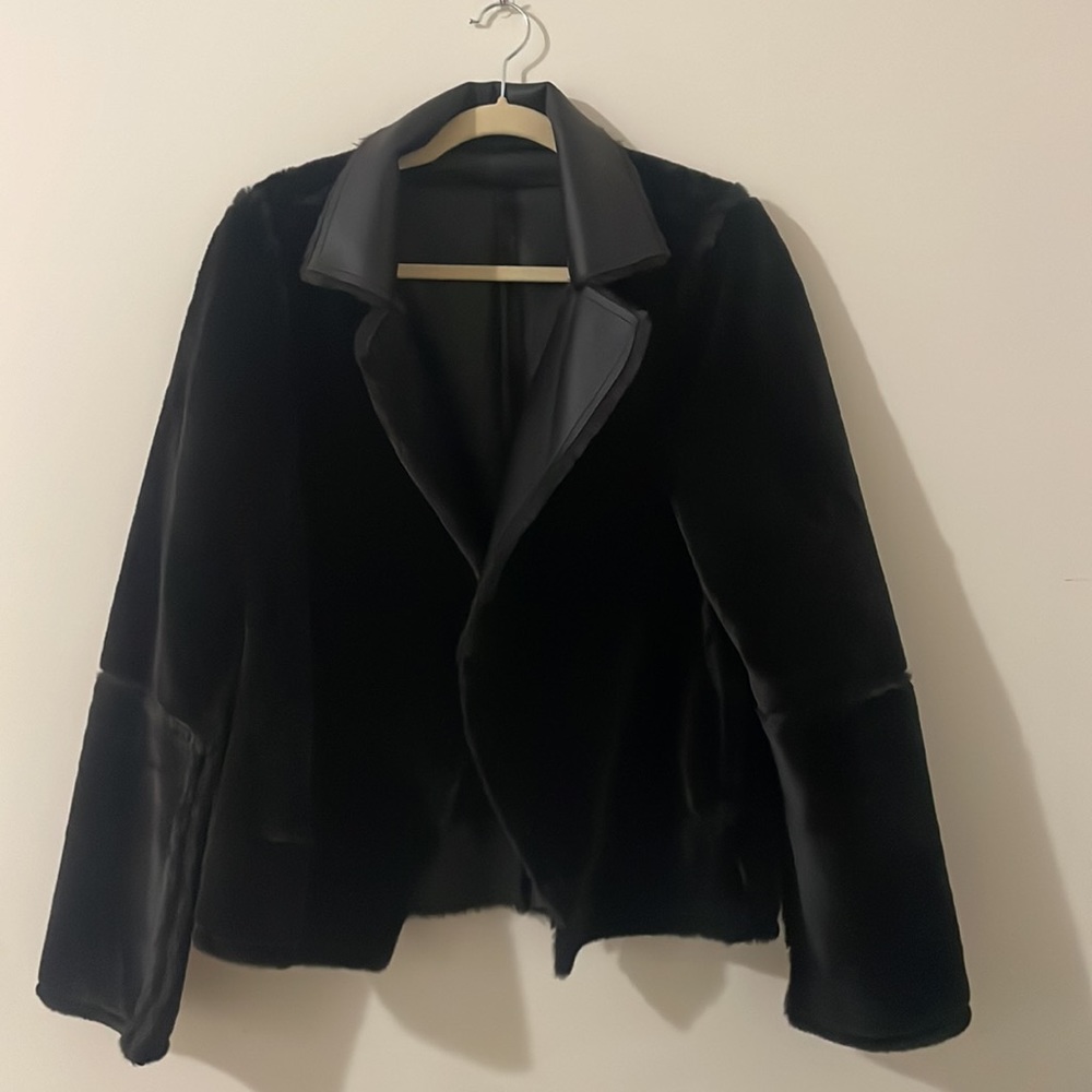 RARE Guess Reversible Faux Fur/Leather Jacket - Picture 5 of 9